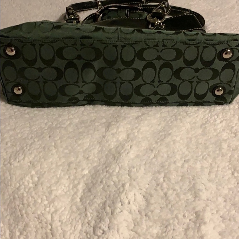 Handbag - Picture 2 of 4